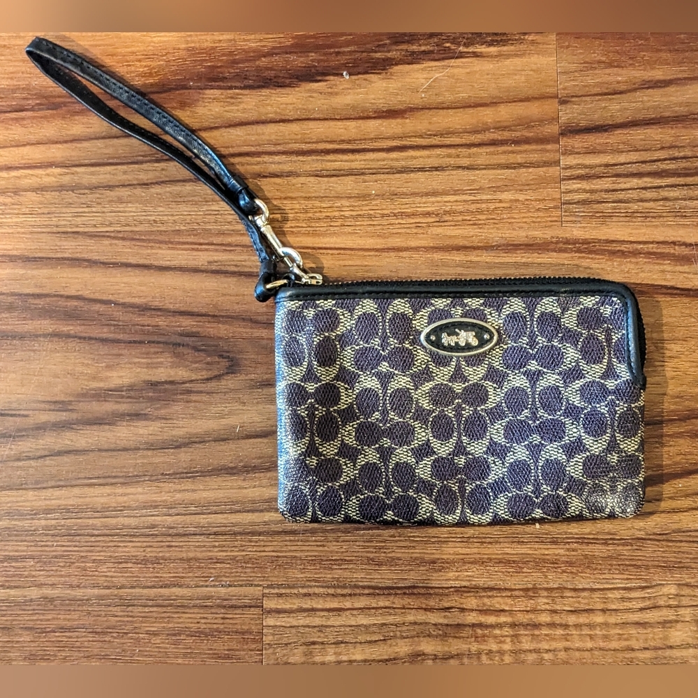 Coach Small L-Zip Wristlet in Signature Coated Canvas - Purple